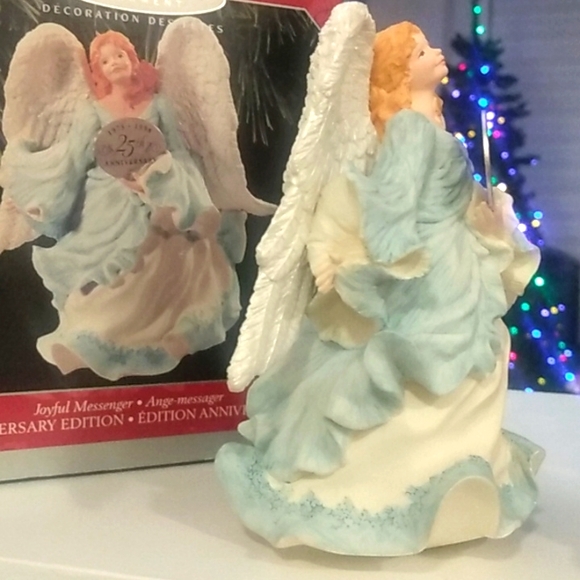 1998 Hallmark Keepsake Joyful Messenger Angel Ornament Anniversary Edition - Picture 3 of 11